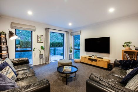 Photo of property in 75 Banks Boulevard, Whitby, Porirua, 5024