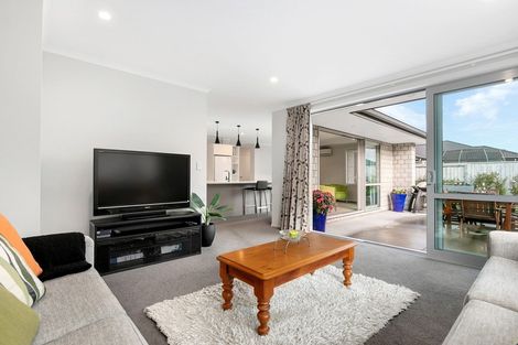Photo of property in 83 Puhirake Crescent, Pyes Pa, Tauranga, 3112