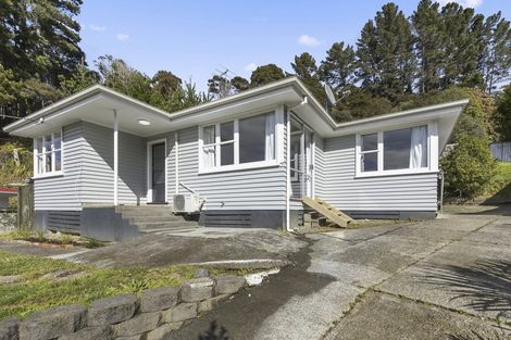 Photo of property in 49 Bird Grove, Stokes Valley, Lower Hutt, 5019