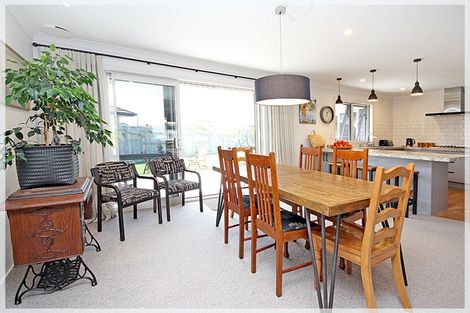 Photo of property in 9 Godwit Court, Foxton Beach, Foxton, 4815