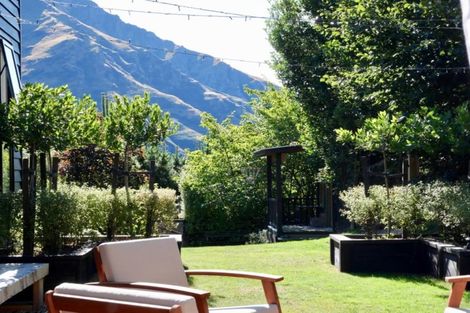 Photo of property in 53 Mathias Terrace, Arthurs Point, Queenstown, 9371