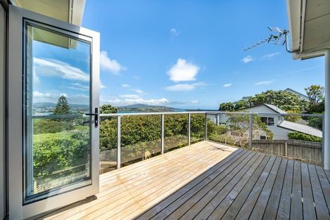 Photo of property in 12 The Track, Plimmerton, Porirua, 5026
