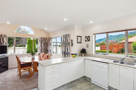 Photo of property in 474 Te Moana Road, Waikanae, 5036