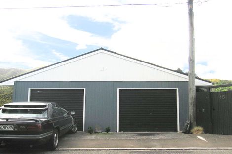 Photo of property in 16 Doris Gordon Crescent, Crofton Downs, Wellington, 6035