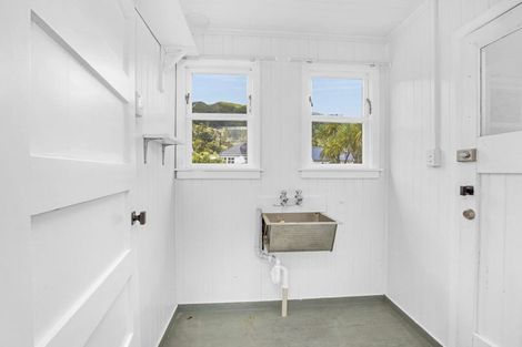 Photo of property in 90 Wilkie Crescent, Naenae, Lower Hutt, 5011