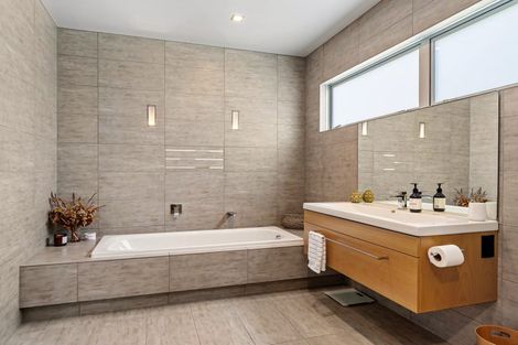 Photo of property in 423 Oceanbeach Road, Mount Maunganui, 3116