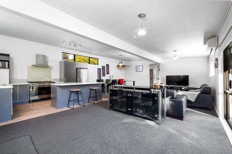 Photo of property in 17 Ward Drive, Opua, 0200