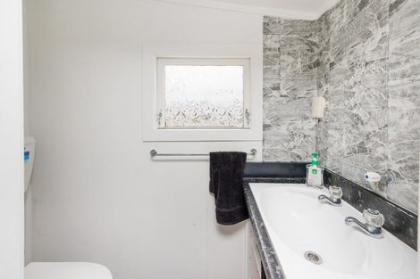 Photo of property in 63 Himatangi Street, Himatangi Beach, Foxton, 4891