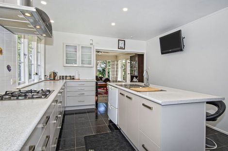 Photo of property in 2 Memorial Drive, Parahaki, Whangarei, 0112
