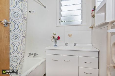 Photo of property in 11 Butler Place, Te Kamo, Whangarei, 0112