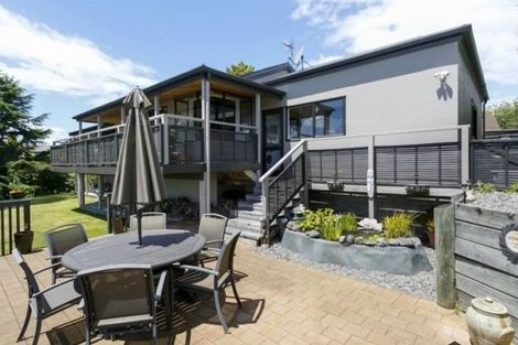 Photo of property in 10 Hawai Street, Two Mile Bay, Taupo, 3330
