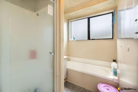 Photo of property in 2/10 Ebenezer Way, Clendon Park, Auckland, 2103