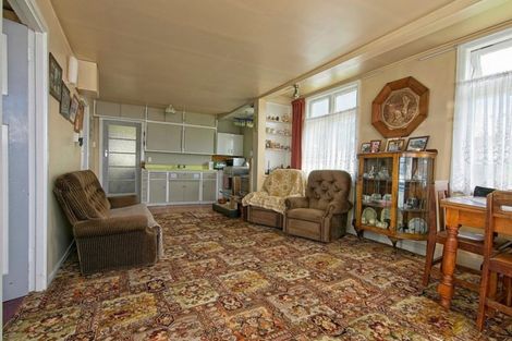 Photo of property in 22 Russell Street, Westport, 7825