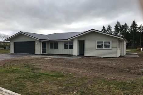 Photo of property in 4 Bastille Court, Rangatira Park, Taupo, 3330