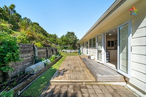 Photo of property in 4 Tarras Grove, Kelson, Lower Hutt, 5010