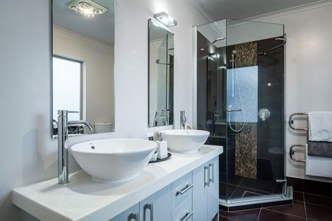 Photo of property in 27 Mahoney Drive, Albany, Auckland, 0632