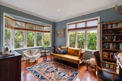 Photo of property in 43 Nicholson Road, Khandallah, Wellington, 6035