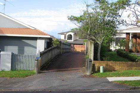 Photo of property in 2/7 Solana Court, Botany Downs, Auckland, 2010