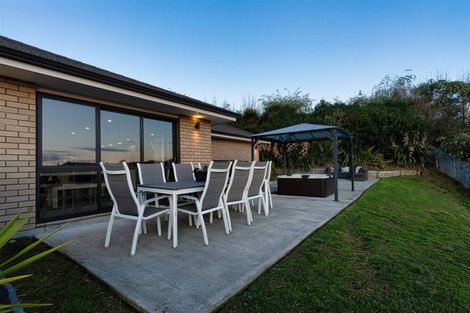 Photo of property in 10 Aqua Way, Paraparaumu, 5032