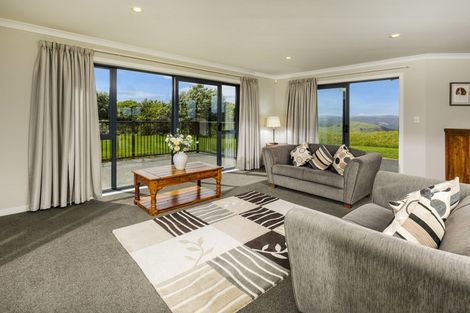 Photo of property in 113a Constable Road, Muriwai, Waimauku, 0881