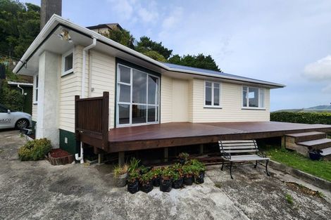 Photo of property in 28 Huntingdon Street, Northland, Wellington, 6012