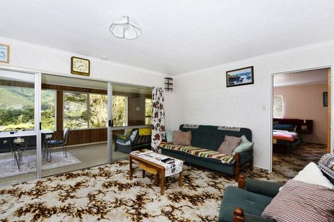 Photo of property in 30 Hope Drive, Okiwi Bay, 7193
