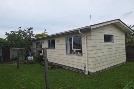 Photo of property in 746 Main North Road, Belfast, Christchurch, 8051