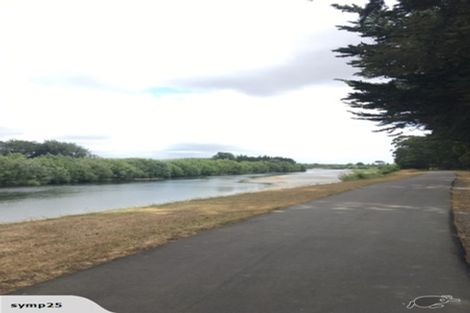 Photo of property in 12 Ruamahanga Crescent, Terrace End, Palmerston North, 4410