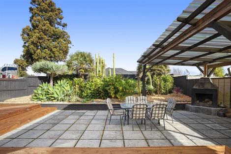 Photo of property in 7 Armstrong Way, Waiuku, 2123