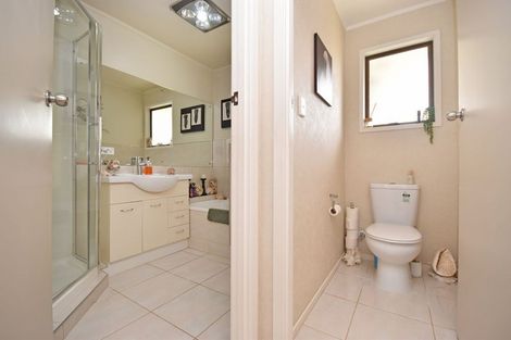 Photo of property in 30a Gills Avenue, Papakura, 2110