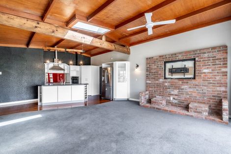 Photo of property in 49 Ferry Road, West Plains, Invercargill, 9879