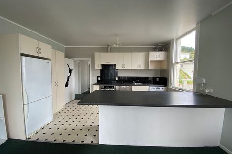 Photo of property in 16 Austin Street, Mount Victoria, Wellington, 6011