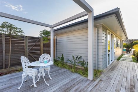 Photo of property in 14 Kahu Close, Orewa, 0931