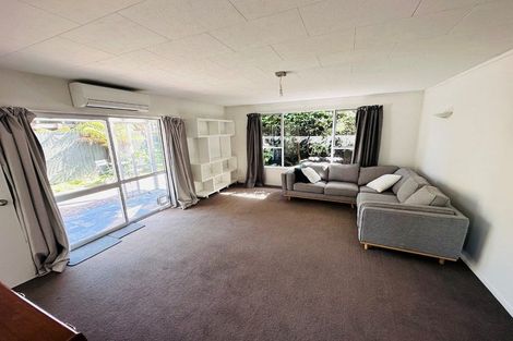 Photo of property in 2 Guildford Street, Burnside, Christchurch, 8053