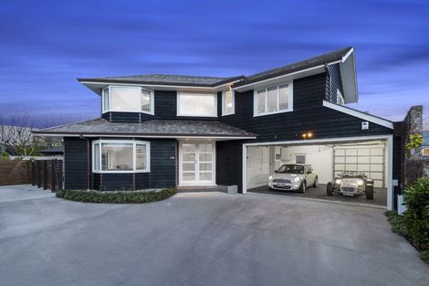 Photo of property in 5a Marine Terrace, Bayswater, Auckland, 0622