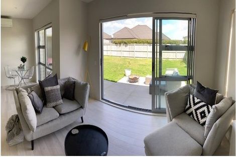 Photo of property in 12 Kaimanawa Road, Karaka, Papakura, 2113