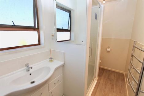 Photo of property in 15 Peace Street, Fenton Park, Rotorua, 3010