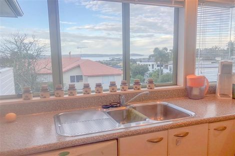 Photo of property in 123 Hobsonville Road, West Harbour, Auckland, 0618