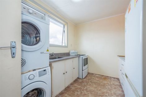 Photo of property in 2/12 Tama Street, Alicetown, Lower Hutt, 5010