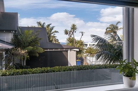 Photo of property in 1/2a Earnoch Avenue, Takapuna, Auckland, 0622