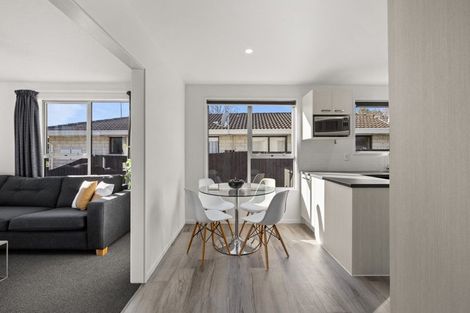 Photo of property in 12 Resolution Place, Bryndwr, Christchurch, 8053