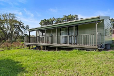Photo of property in 216 Riverhead Road, Kumeu, 0892
