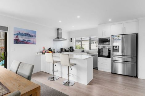 Photo of property in 2/46 North Ridge Drive, Rototuna North, Hamilton, 3281