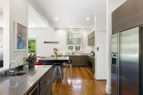 Photo of property in 19 Maritime Terrace, Birkenhead, Auckland, 0626