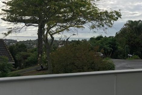Photo of property in 2 Pine Hill Crescent, Browns Bay, Auckland, 0630