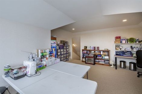 Photo of property in 40 Easton Way, Levin, 5510