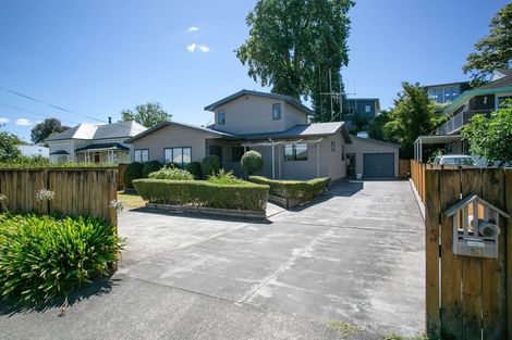 Photo of property in 10 Queen Street, Cambridge, 3434