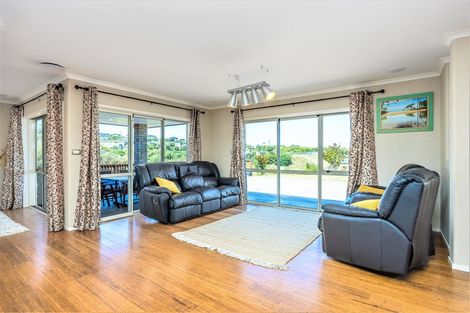 Photo of property in 35 Bayview Park Lane, Orewa, 0931