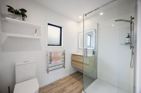 Photo of property in 85b Rosario Crescent, Red Beach, 0932