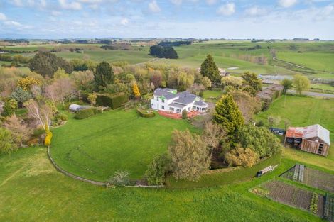 Photo of property in Thyme Out Estate, 800 Halcombe Road, Halcombe, Feilding, 4775